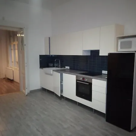 Napraforgo Apartman Budapest Exterior photo