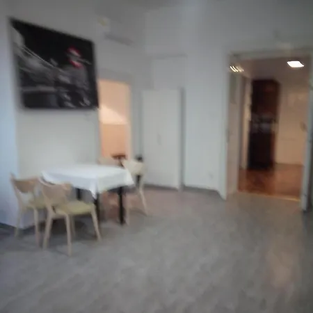 Napraforgo Apartman Budapest Exterior photo